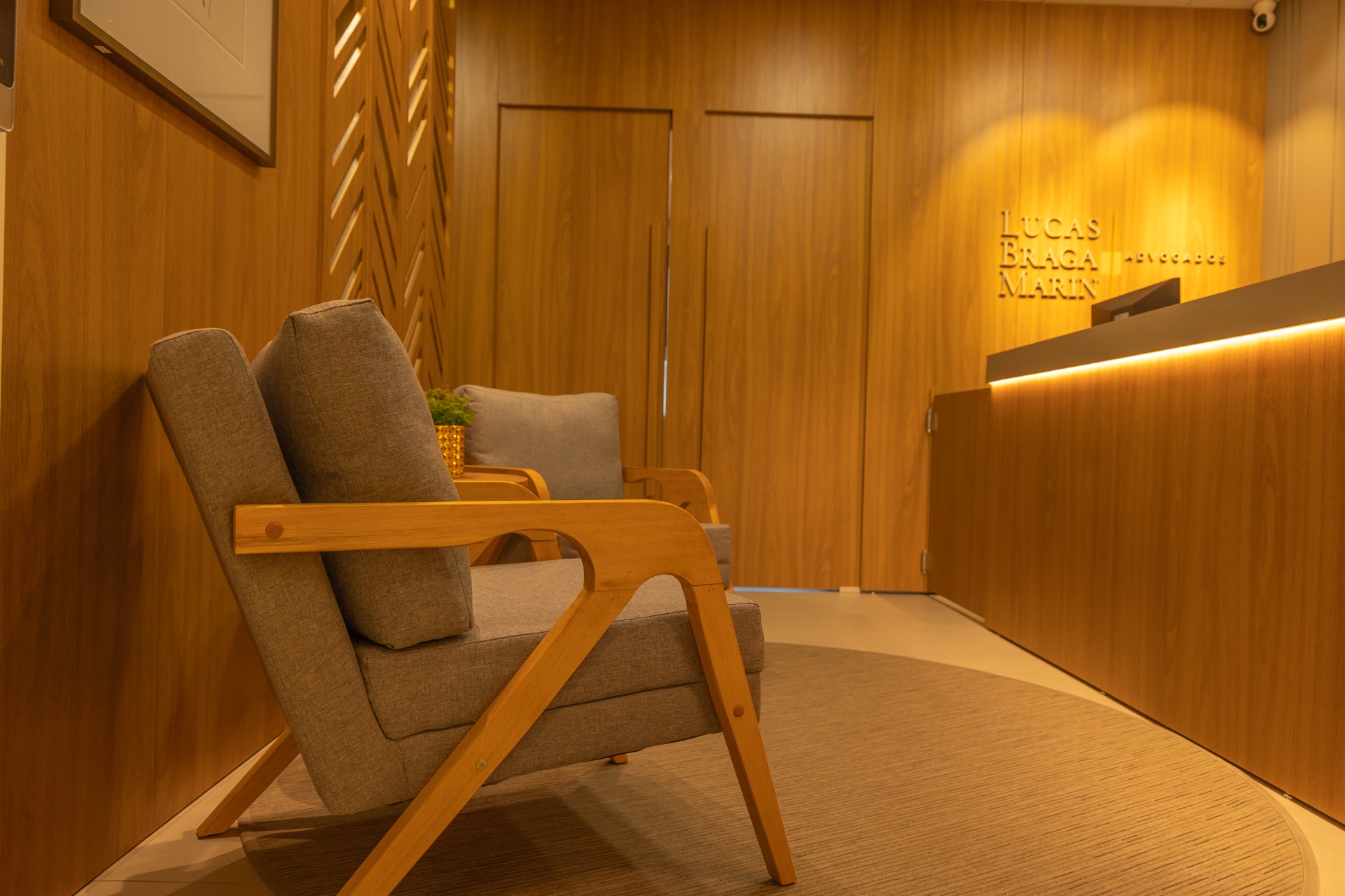 Escritório Lucas Braga Marin Advogados - Recepção